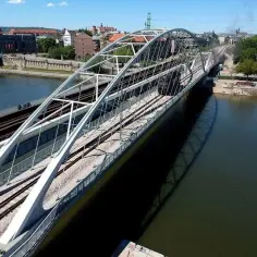 Most Kraków: Co czyni go zabytkiem miasta nad Wisłą?