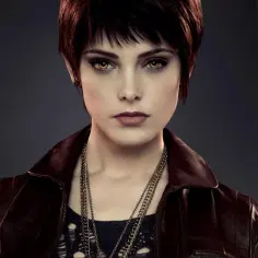 Kto gra Alice Cullen w filmie Zmierzch? Odkryj sekrety tej postaci