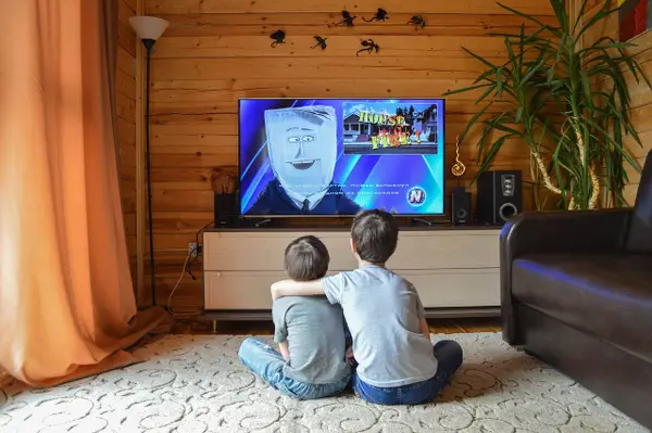 Film a edukacja: Jak filmy mogą być wykorzystane w procesie nauczania i uczenia się?